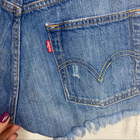 Levi’s 501 Cut Off Button Fly Denim Shorts Size 26 - Picture 5 of 8